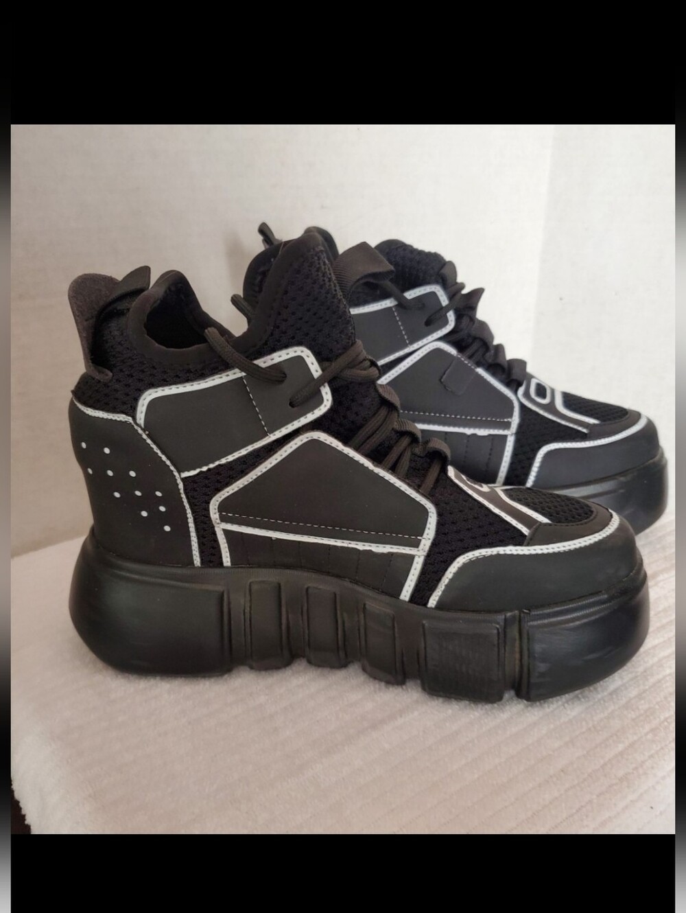 Anthony Wang Cranberry-01 Black Platform Sneakers Size 7.5 LIKE NEW!!